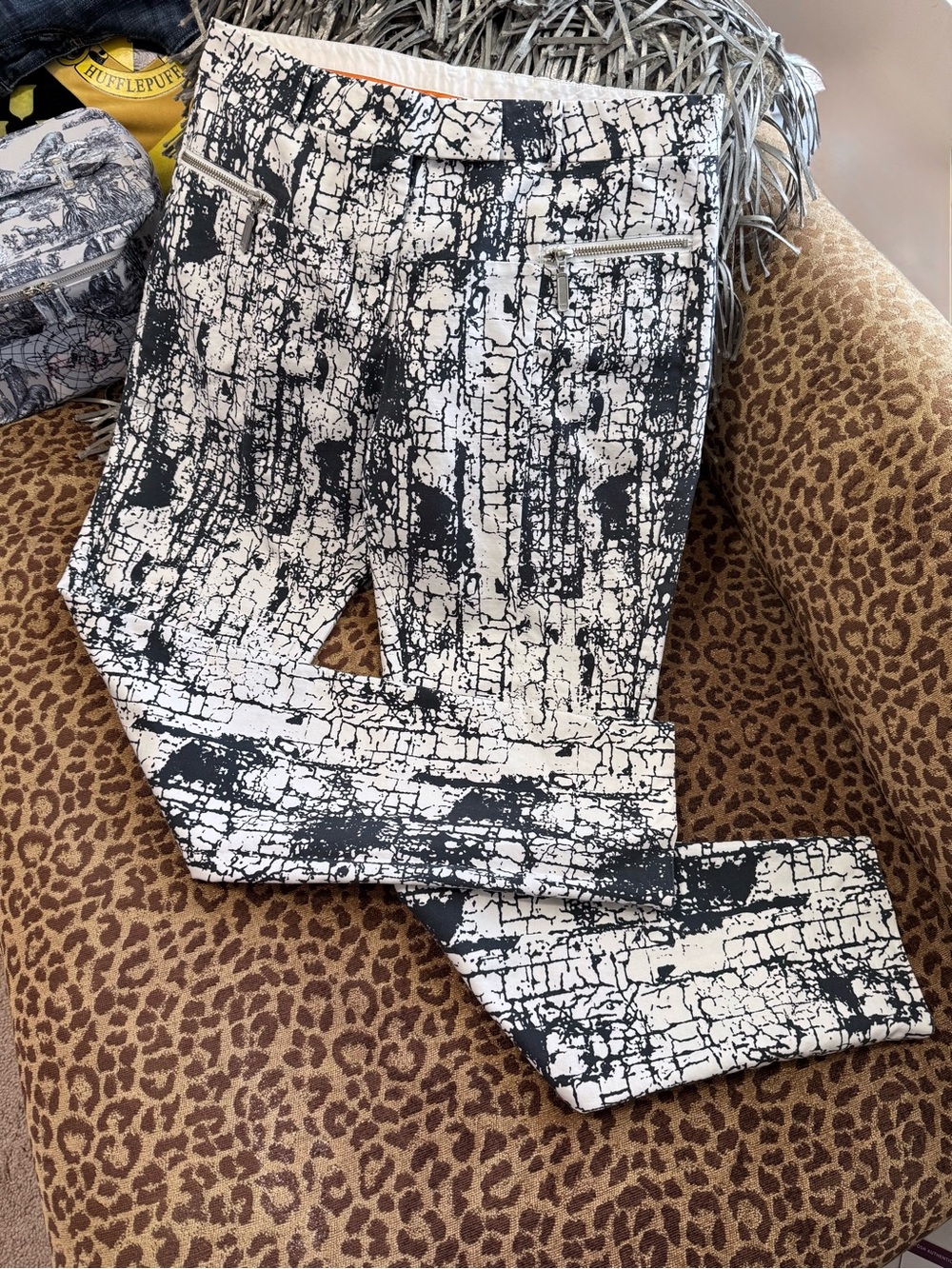 EUC L.A.M.B. RARE Black and White Pants with Black Edgy Graphics- 8 - Picture 4 of 8